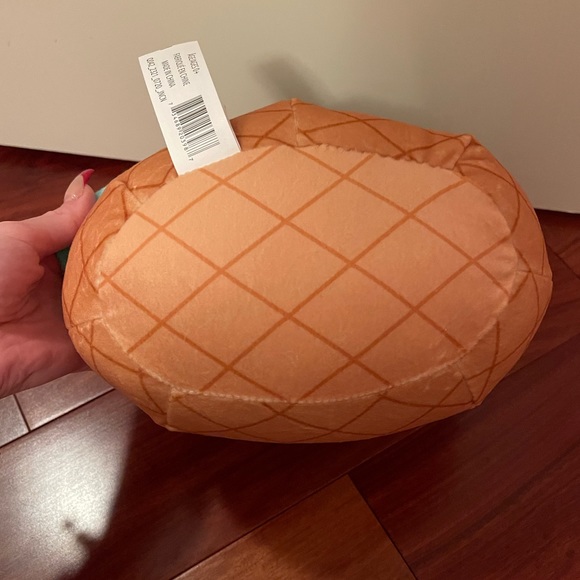 8 inch maya the ice cream squishmallow - Picture 6 of 6